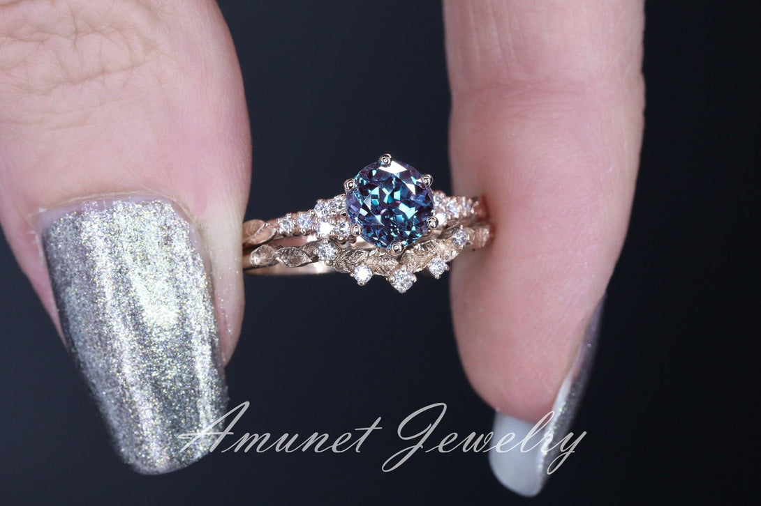 Chatham alexandrite ring, round alexandrite ring, Chatham alexandrite engagement ring, unique ring, leaf ring. - Amunet Jewelry