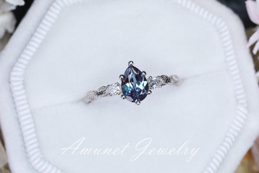 Chatham alexandrite ring, pear alexandrite ring, Chatham alexandrite Engagement ring, unique ring, leaf ring. - Amunet Jewelry