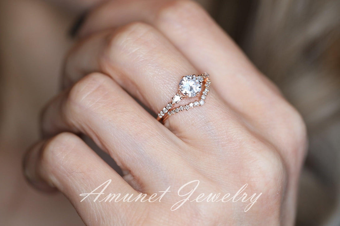 Charles & Colvard moissanite engagement ring with a lovely round stone, moissanite ring, engagement ring, unique ring - Amunet Jewelry