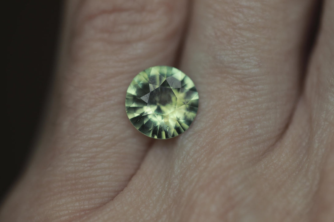 2.19 ct green yellow round parti sapphire - Amunet Jewelry