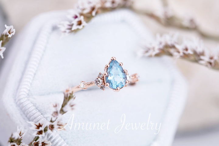 Engagement ring with a pear aquamarine - Amunet Jewelry